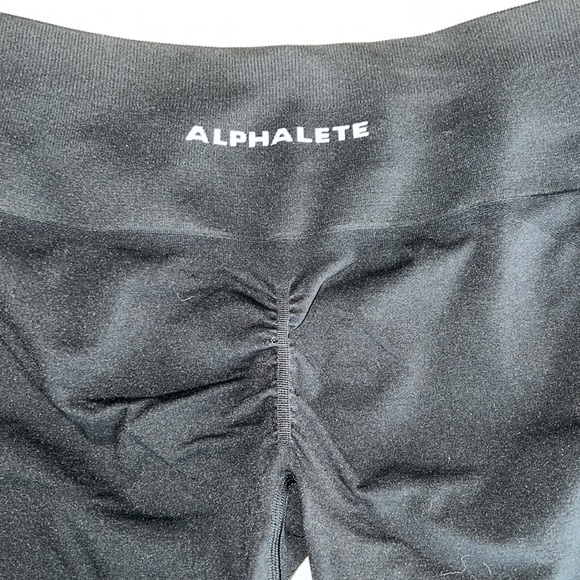 AMPLIFY SHORT 5.5" 🩵🩷.  Brand New only worn to try on. - Picture 2 of 3